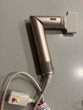 Shark Flexstyle Corded Hair Dryer and tool in Champagne